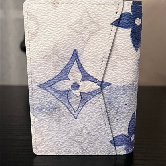 Pocket Cardholder - Picture 6 of 9